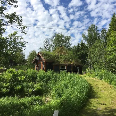 100 Years Old Norwegian Log House In Feriehus *