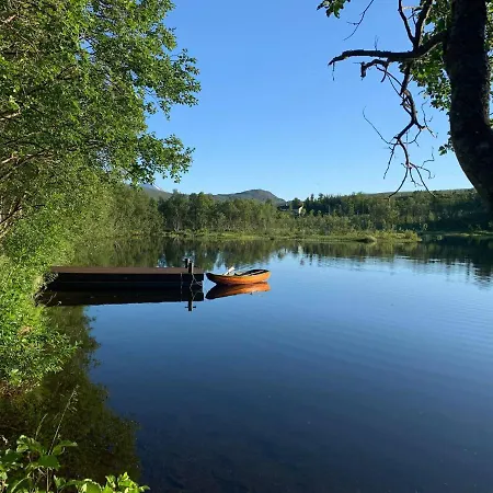 100 Years Old Norwegian Log House In Hébergement de vacances Tromsø