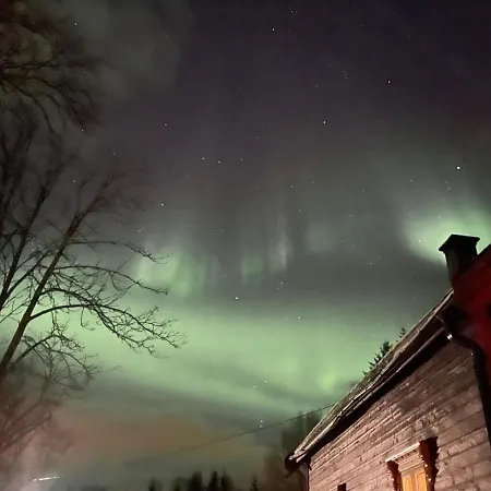 Feriehus 100 Years Old Norwegian Log House In *