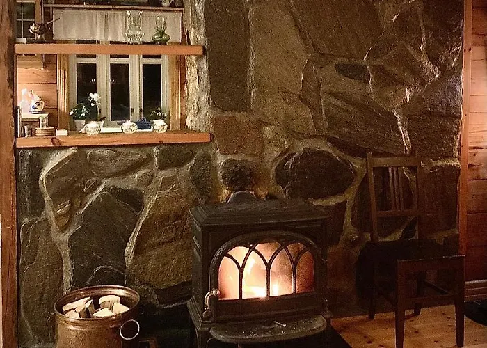 100 Years Old Norwegian Log House In Feriehus Tromsø